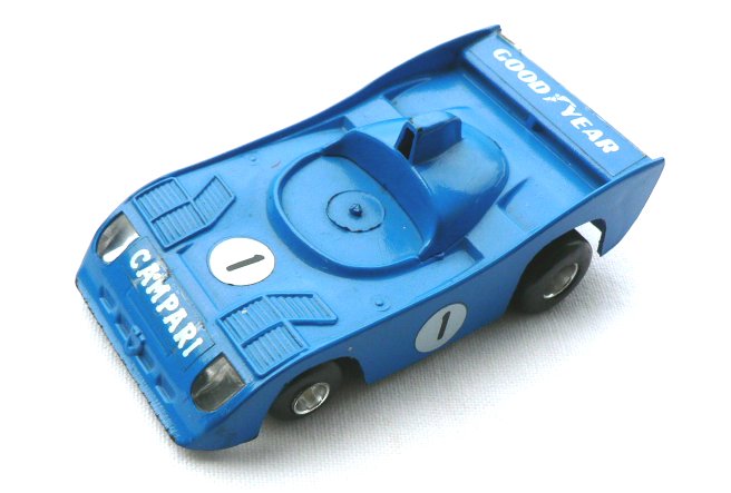 Alfa Romeo 33 blue